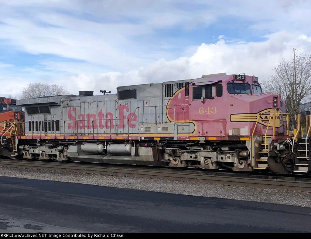 BNSF 643